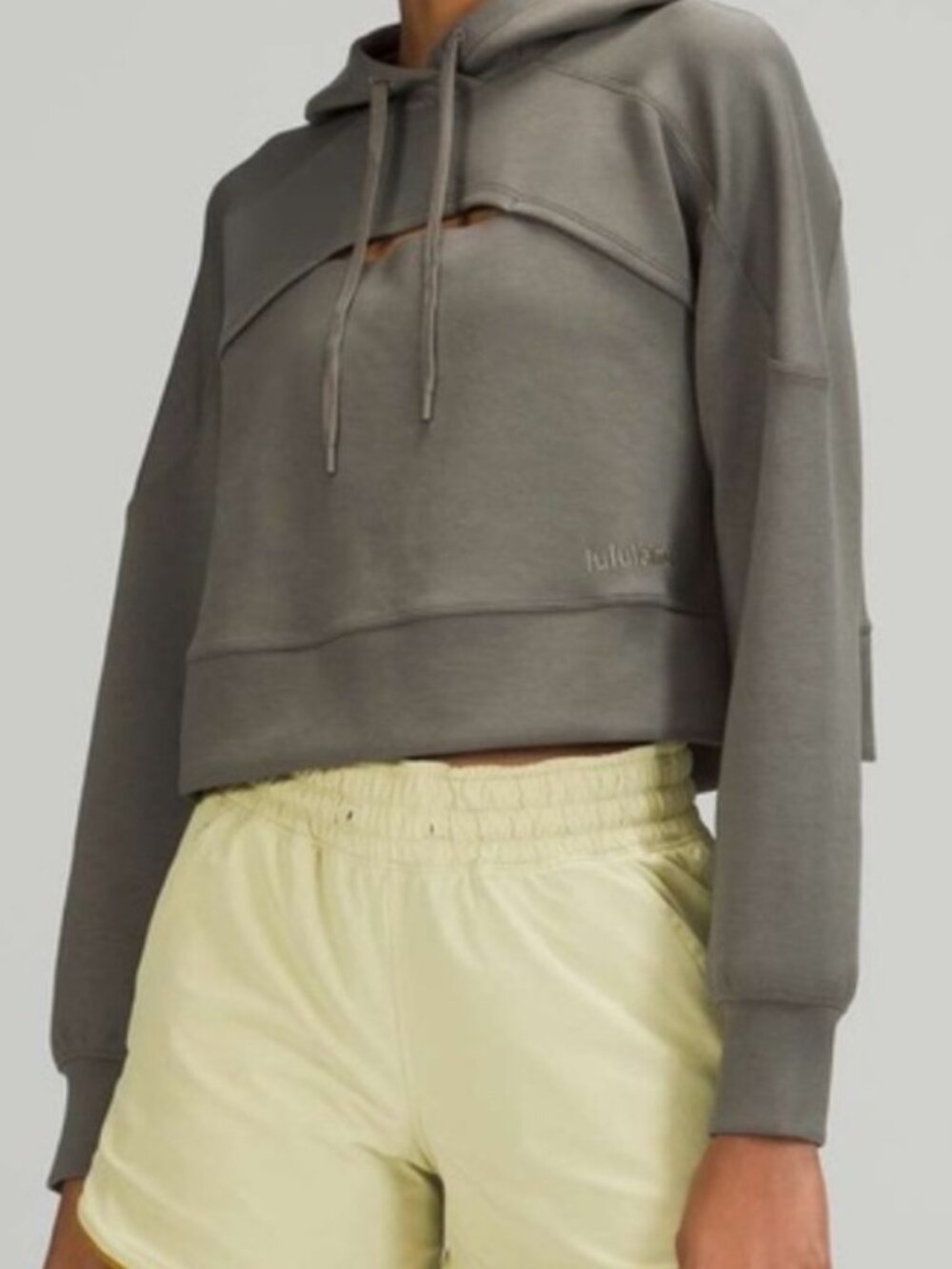 Lululemon Get Centered Cropped hoodie